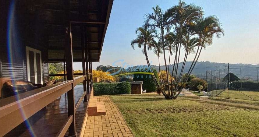 Casa com 3 dormitórios à venda, 400 m² por R$ 2.600.000,00 - Condomínio Vale Da Santa Fé - Vinhedo/
