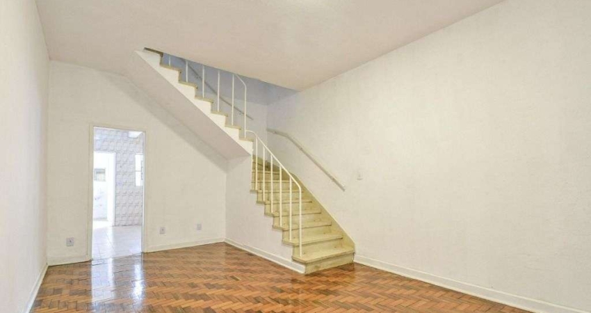 Sobrado de 2 Quartos com 1 Vaga de Garagem - Edícula com Banheiro e Pequeno Quintal - 101.50m² de Área Construída - 1km do Metrô Saúde (13 Min a pé)