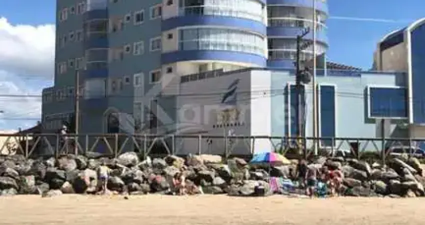 Apartamento frente mar com 3 suítes em Navegantes