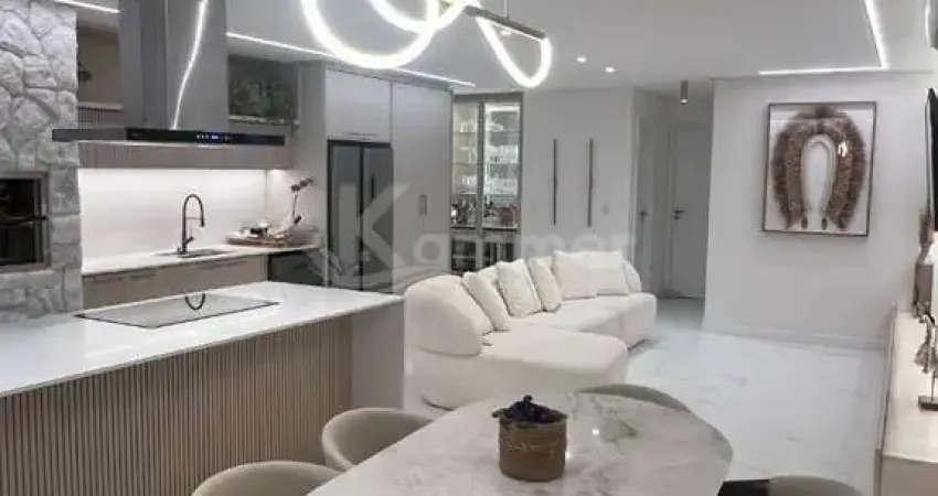 Apartamento 3 suítes mobiliado em condomínio frente mar em Balneário Piçarras