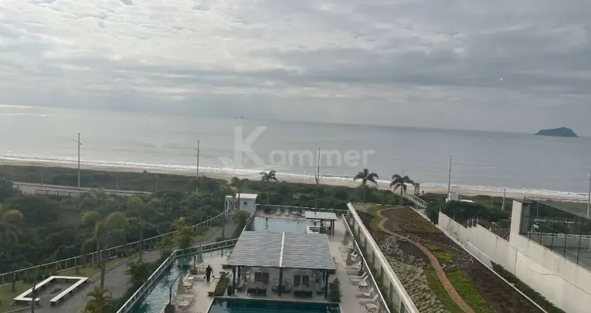 Apartamento frente mar mobiliado com 4 dormitórios, sendo 2 suítes e 2 demi, 180m2 privativo, 3 vagas de garagem  em Home club frente mar.