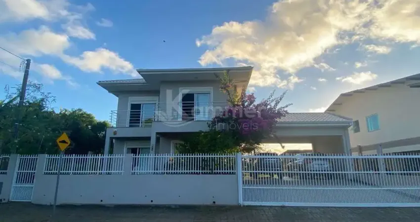 Casa à venda em penha-sc, praia grande: 4 quartos, 4 suítes, 1 sala, 5 banheiros, 4 vagas, 270m²