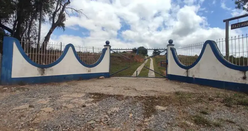 Chácara / sítio com 5 quartos à venda em Cercadinho, Alambari