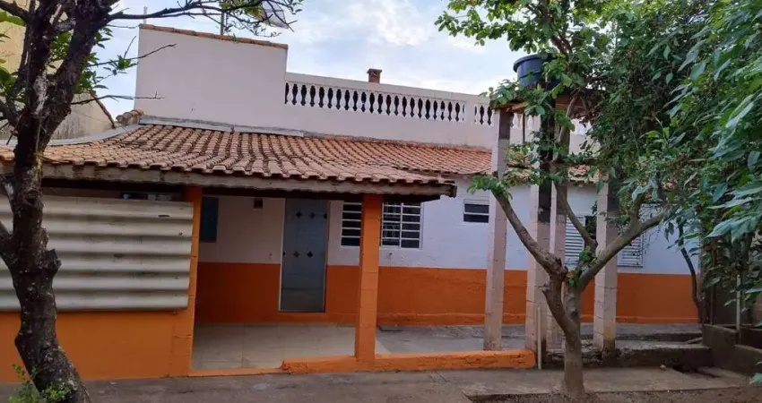 Casa com 1 quarto à venda no Centro, Capela do Alto