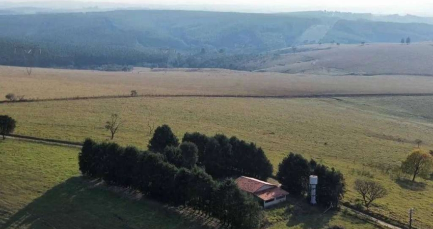 Chácara / sítio com 4 quartos à venda na Zona Rural, Piedade 