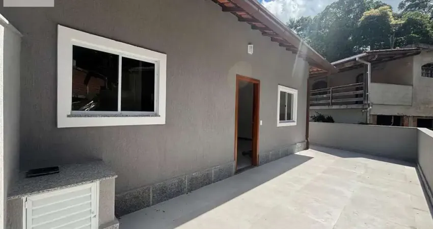 Casa para Venda em Teresópolis, Meudon, 2 dormitórios, 1 banheiro, 1 vaga