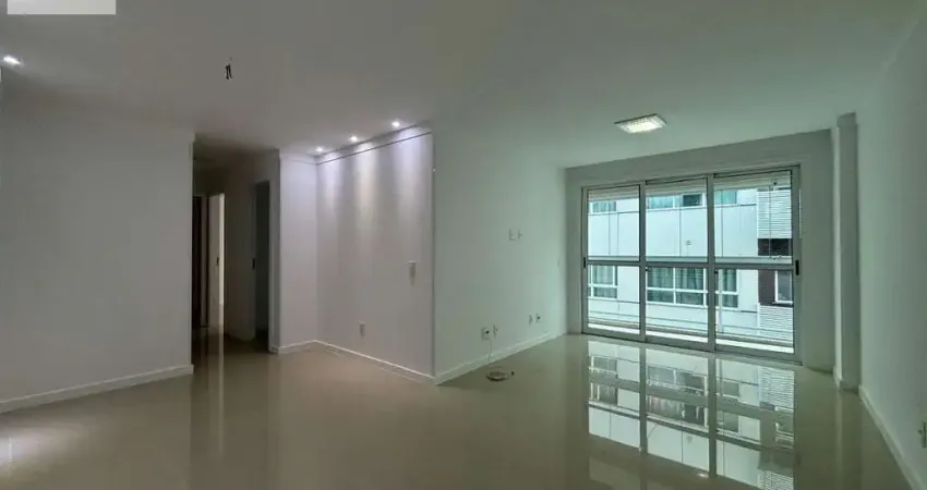 Apartamento para Venda em Teresópolis, Várzea, 3 dormitórios, 1 suíte, 2 banheiros, 2 vagas