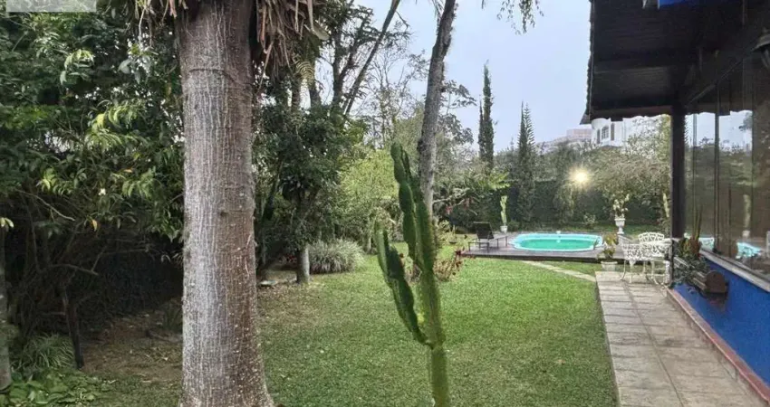 Casa para Venda em Teresópolis, Alto, 5 dormitórios, 4 suítes, 2 banheiros, 4 vagas