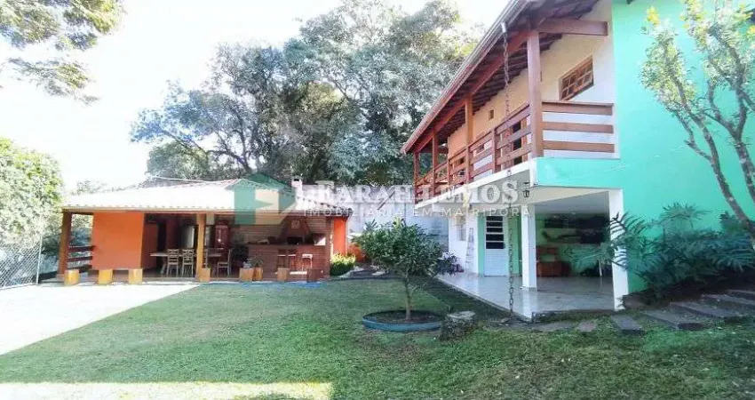 Chácara à venda em mairiporã: 3 dormitórios, varanda e espaço gourmet – r$ 1.600.000,00