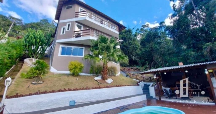 CASA DE CONDOMÍNIO À VENDA NA CIDADE DE TERESÓPOLIS RJ