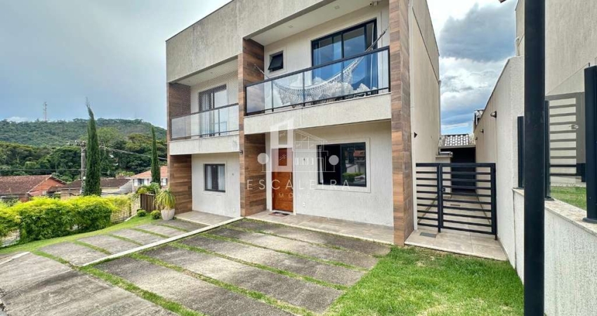 Casa em Condomínio à Venda em Teresópolis-RJ, Bairro Iucas: 2 Quartos, 2 Suítes, 3 Banheiros, 117,30 m², 1 Vaga.
