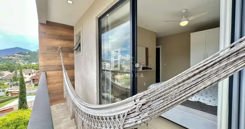 Casa em Condomínio à Venda em Teresópolis-RJ, Bairro Iucas: 2 Quartos, 2 Suítes, 3 Banheiros, 117,30 m², 1 Vaga.