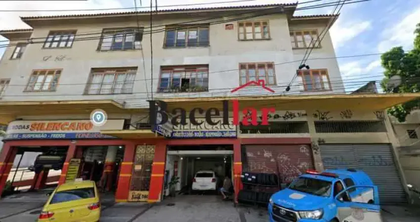 Apartamento com 2 quartos para alugar na Rua Itamarati, Cascadura, Rio de Janeiro