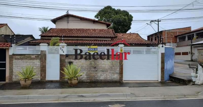 Casa com 4 quartos à venda na Rua Jerônimo, Fazendinha, Araruama