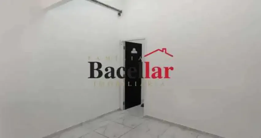 Ponto comercial para alugar na Avenida Dom Hélder Câmara, Abolição, Rio de Janeiro