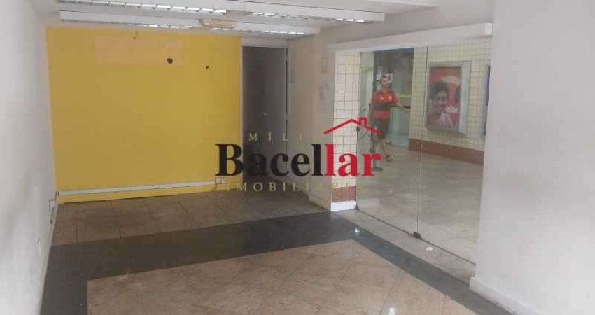 Ponto comercial para alugar na Rua Hermengarda, Méier, Rio de Janeiro