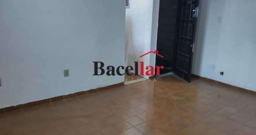 Apartamento com 2 quartos à venda na Rua Urucuia, Vila Valqueire, Rio de Janeiro
