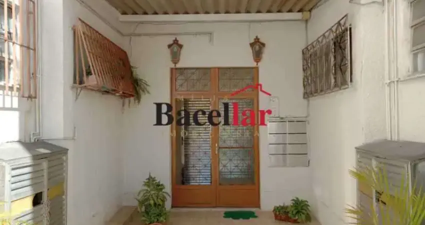 Apartamento com 2 quartos para alugar na Avenida Darcy Bitencourt Costa, Olaria, Rio de Janeiro