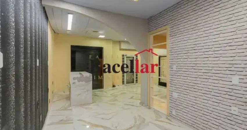 Casa com 2 quartos à venda na Rua Uberaba, Grajaú, Rio de Janeiro