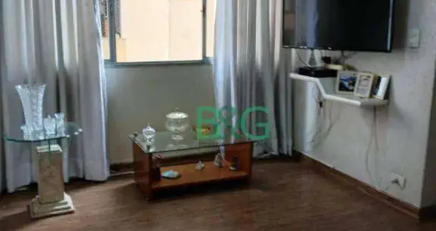 Apartamento com 2 dormitórios à venda, 67 m² por R$ 390.000