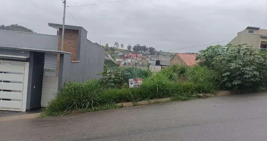 Terreno à venda no Condomínio Villa Verde Bragança, Bragança Paulista