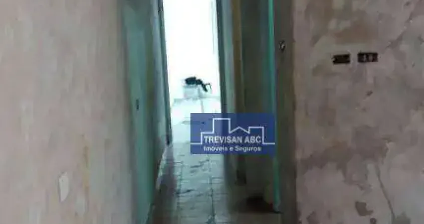 Sobrado à venda na vila guaraciaba/sto. andré - 02 dorms, 01 vaga.