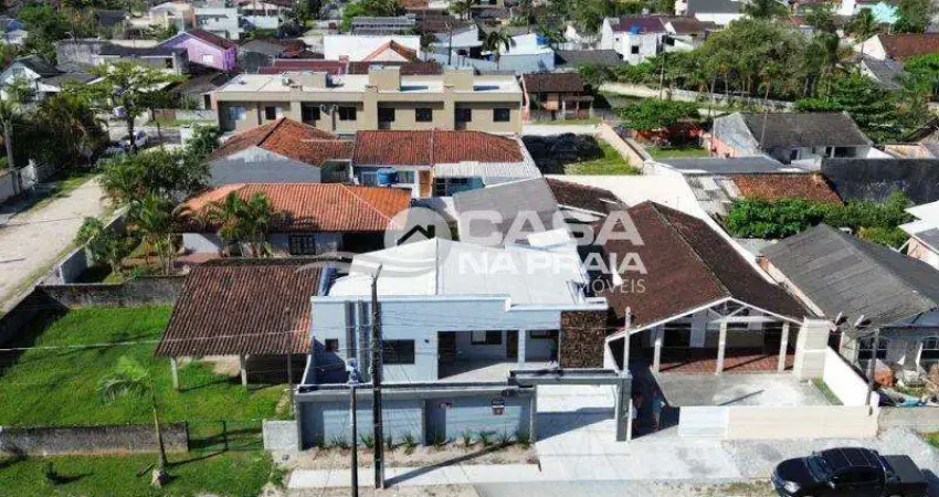 Casa com 3 quartos à venda na Avenida Praia Grande, 156, Matinhos - PR, Brasil, Praia Grande, Matinhos