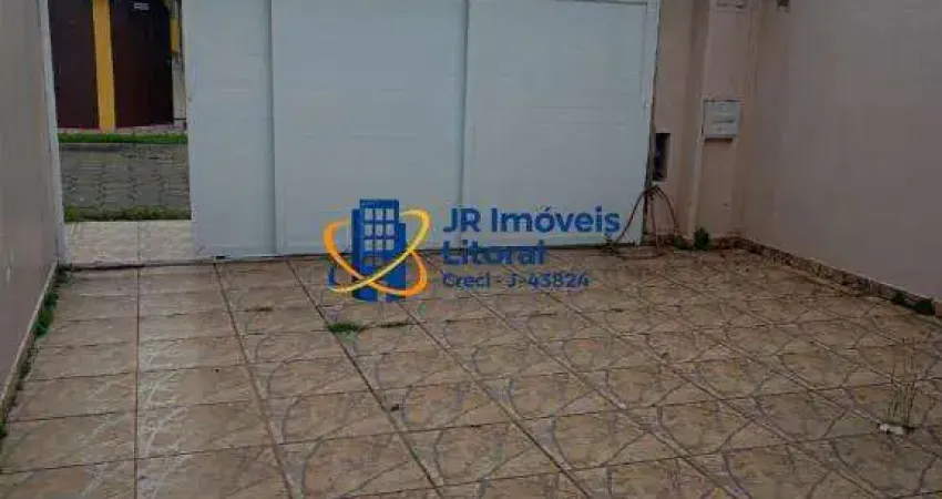 Espaçosa Casa Geminada 2 Quartos em Umuarama, Itanhaém - Venda e Locação com piscina