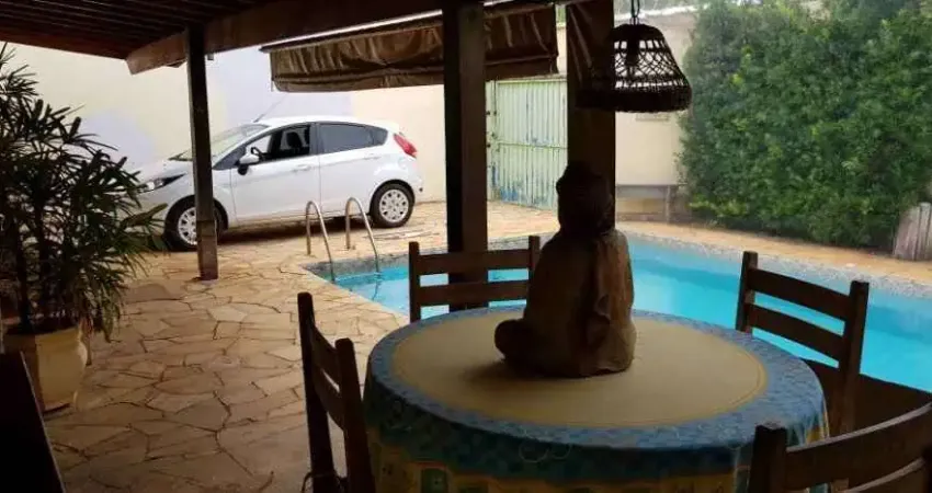 CASA NO JARDIM TERRA BRANCA - 3 SUÍTES - ÁREA DE LAZER - VENDA OU PERMUTA POR TERRENO EM CONDOMÍNIO