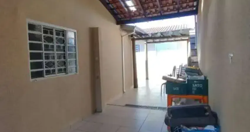 Casa para venda com 200 m² e 3 quartos em Núcleo Habitacional Mary Dota, Bauru - SP