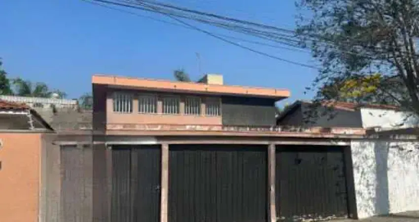 Sobrado com 4 dormitórios para alugar, 190 m² por R$ 5.290,00 - Vila Betânia - São José dos Campos/SP