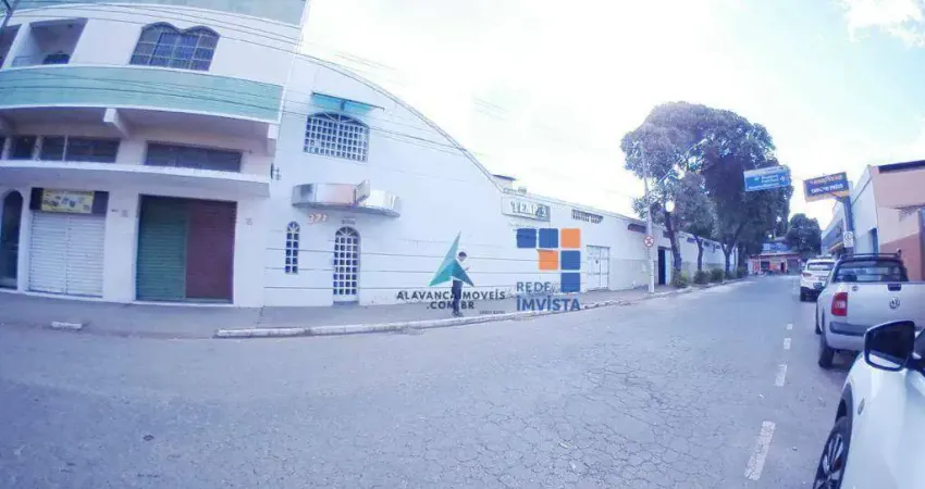 Galpão à venda, 680 m² por r$ 2.800.000,00 - lourdes - governador valadares/mg