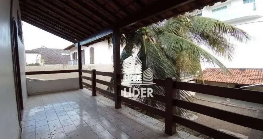 Casa com 3 dormitórios à venda, 200 m² por R$ 2.500.000,00 - Praia do Forte - Cabo Frio/RJ