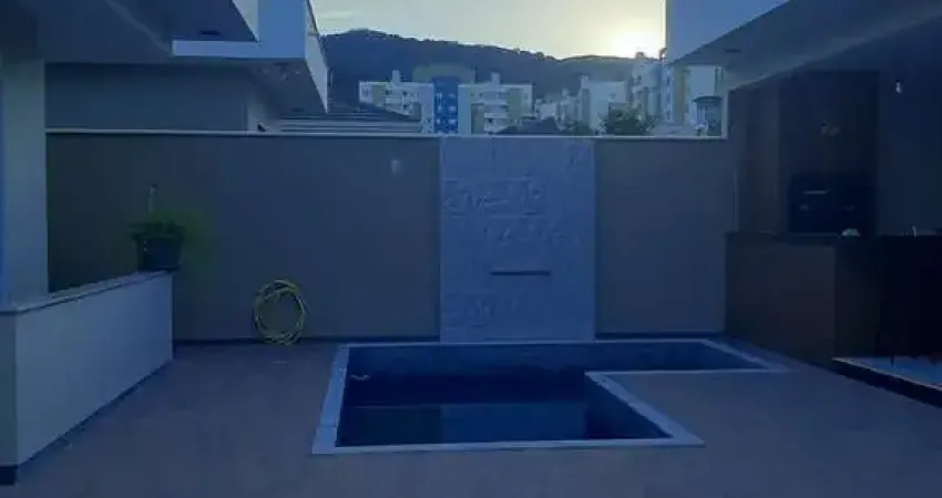 Linda casa pedra branca palhoça