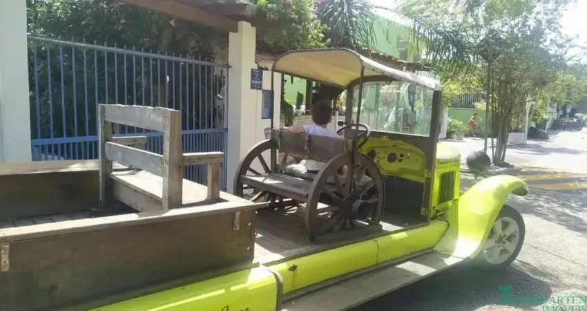 Casa comercial à venda na Barra da Lagoa, Florianópolis 