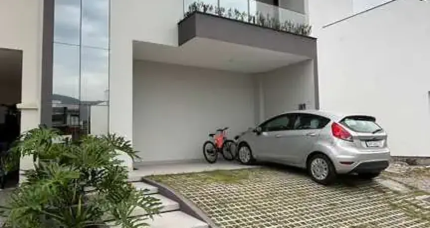 Casa com 3 quartos à venda na Avenida Wilson Castelo Branco, 700, Deltaville, Biguaçu