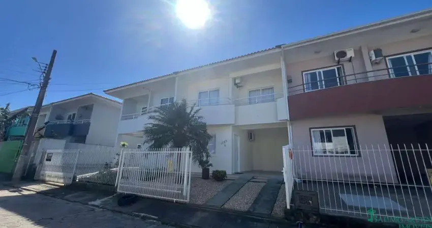 Casa com 3 quartos à venda no Ipiranga, São José 