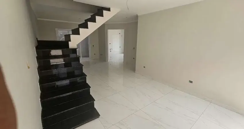 Casa com 3 Dormitórios,  1 suite e varanda Vila Mangalot - Pirituba.