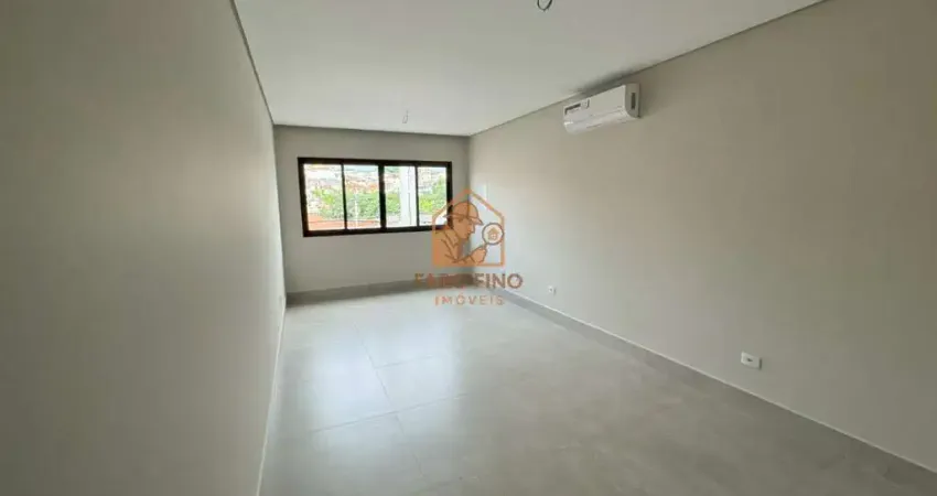 Casa com 3 quartos e 3 vagas de garagem à venda no Parque São Domingos, SP!