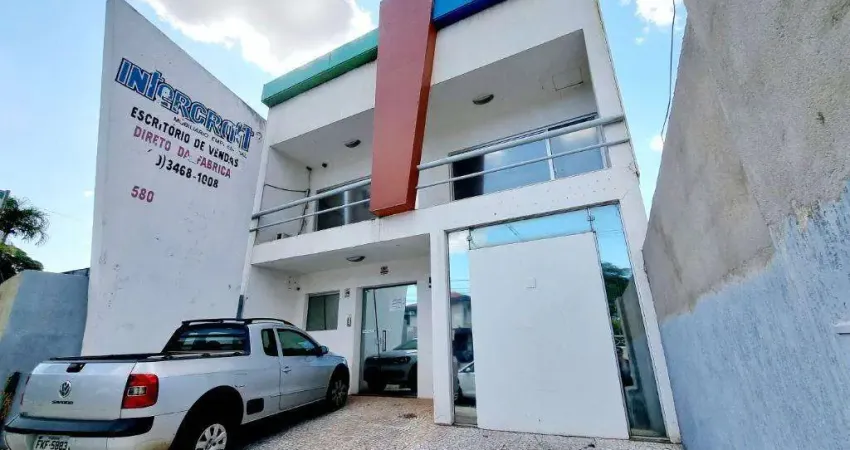 Casa comercial com 4 salas à venda no Centro, Americana