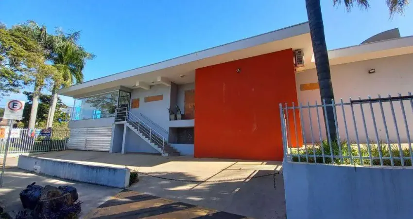 Casa comercial com 8 salas à venda no Centro, Americana