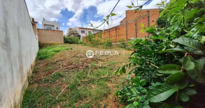 Terreno à venda no Parque Novo Mundo, Americana
