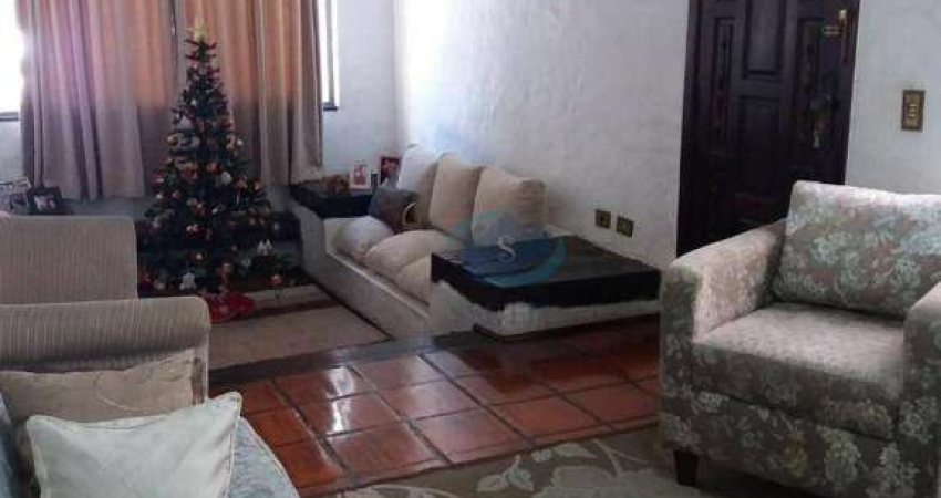 Sobrado com 3 dormitórios,1 suíte,sal 2 ambientes,Edícuka nos fundos,3 vagas de garagem,aceita proposta.