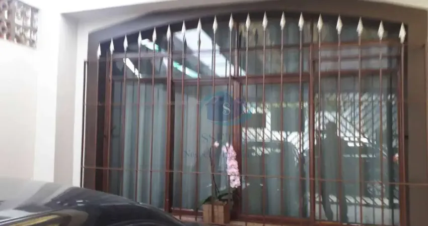 Sobrado com 3 dormitórios,1 suíte,sala 2 ambientes,cozinha,.4 banheiros,entrada lateral,2 vagas cobertas,edicula,aceita proposta.