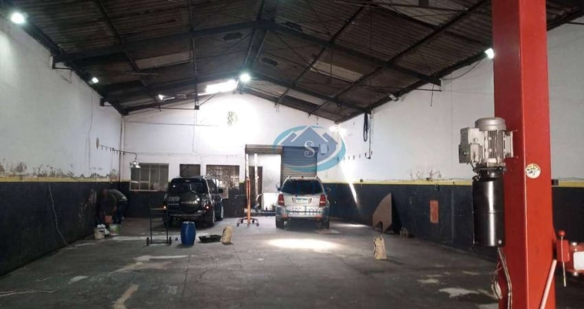 Galpão para locação com 300 metros na Vila Prudente
