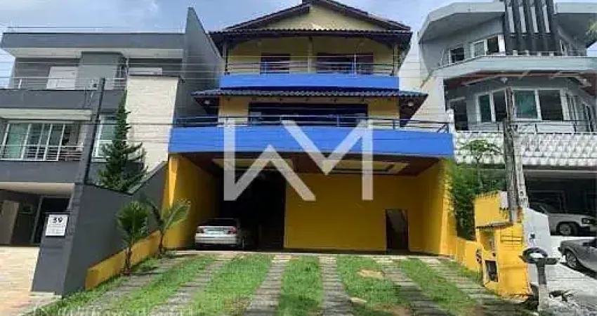 Sobrado 4 dormitórios e 10 vagas de garagem à venda, 420m² por R$1.550.000,00 em Condomínio Aruã, M
