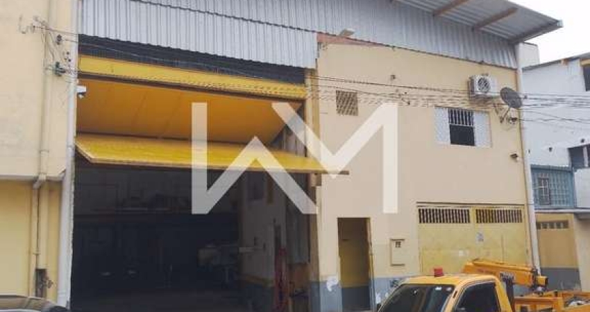 Excelente Galpão espaçoso em Localização Estratégica, infraestrutura, comodidade,  250m² , Vila Pau