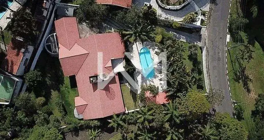 Casa Alto Padrão, 600 m², com 4 suítes, piscina, closet e sauna. Á venda - Arujázinho  II , Arujá,