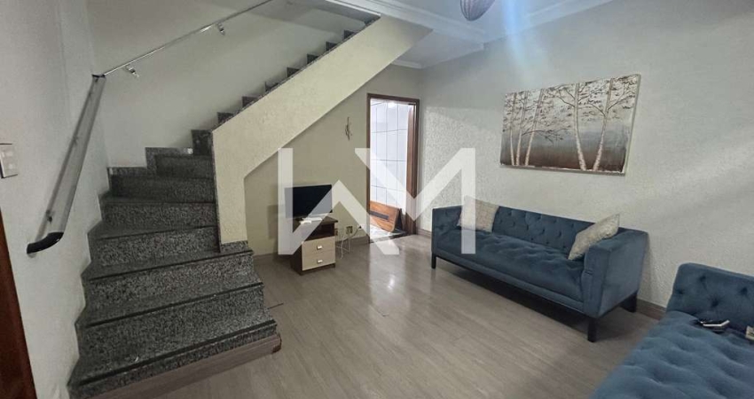 Sobrado à venda com 2 Dormitórios e 2 Vagas Cobertas de Garagem, 134m2  por R$530.000,00 em Jardim