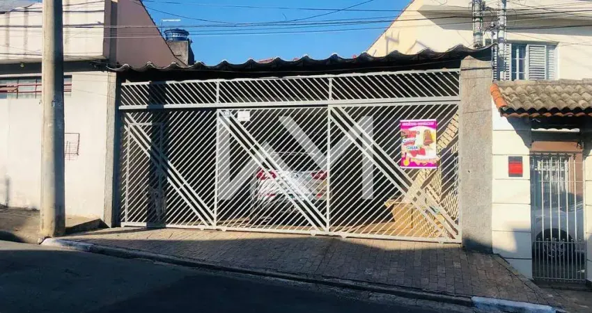 Casa térrea no Jardim Rosa de França, 2 quartos, edícula com Suíte nos fundos, 4 as cobertas, espaç